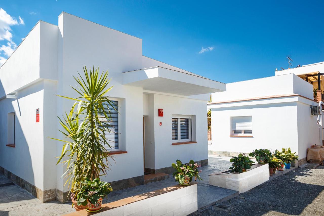 Apartamentos Turísticos Cúllar Vega Bagian luar foto