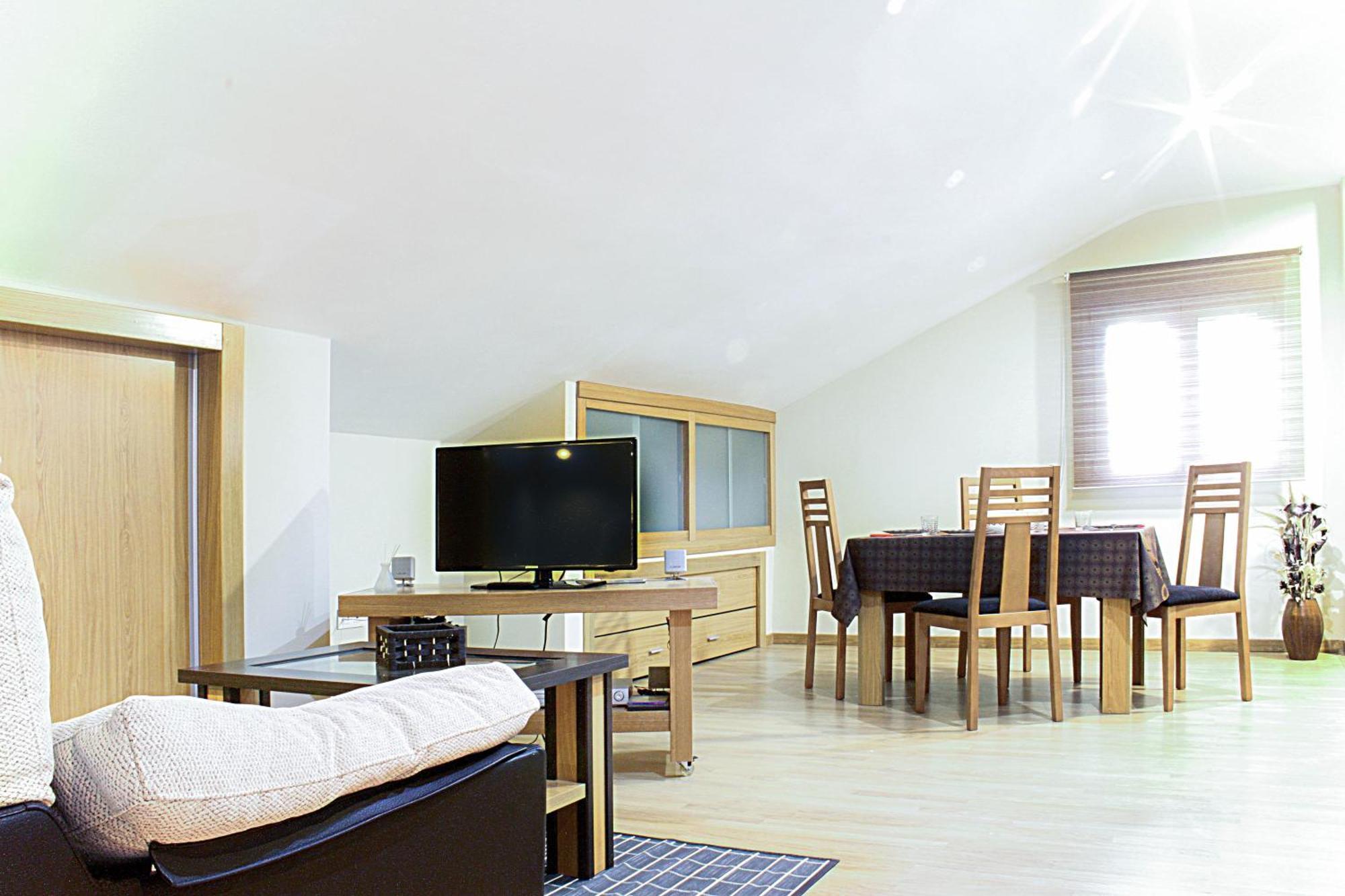 Apartamentos Turísticos Cúllar Vega Bagian luar foto